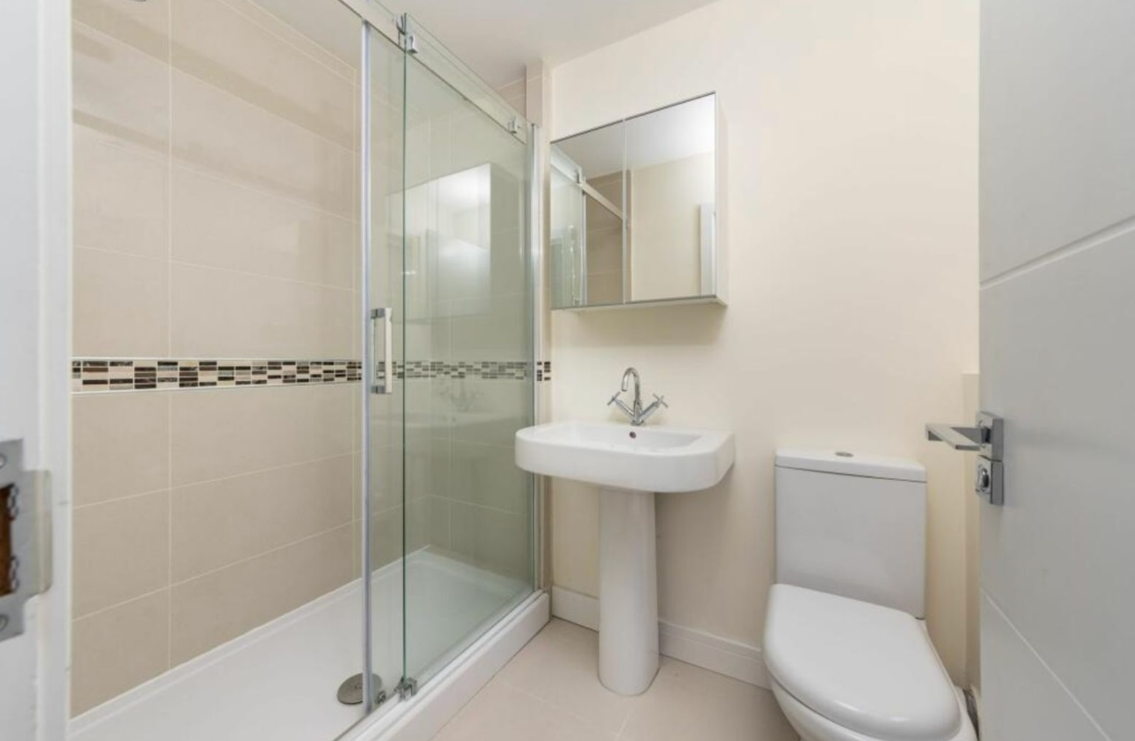 1 Bed Detached House, Whitworth Lane, MK5