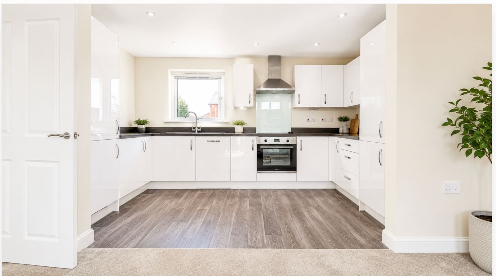 2 Bed Flat, Apollo Avenue, Fairfields, MK11
