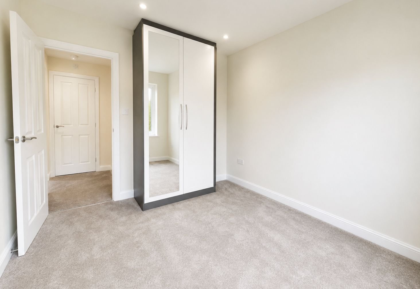 2 Bed Flat, Apollo Avenue, Fairfields, MK11