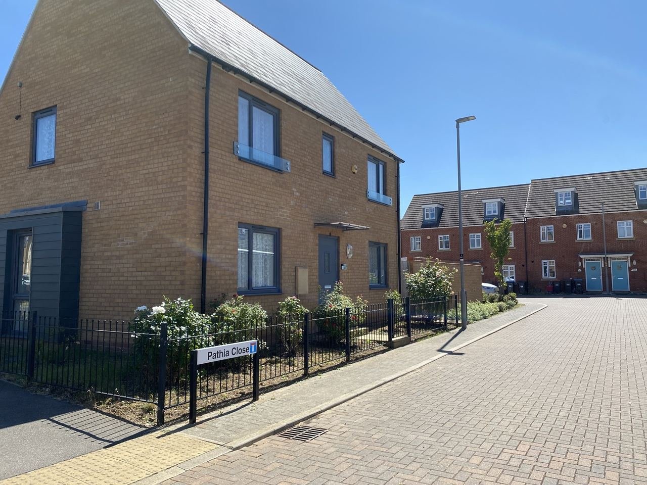 2 Bed Semi-Detached House, Pathia Close, MK10