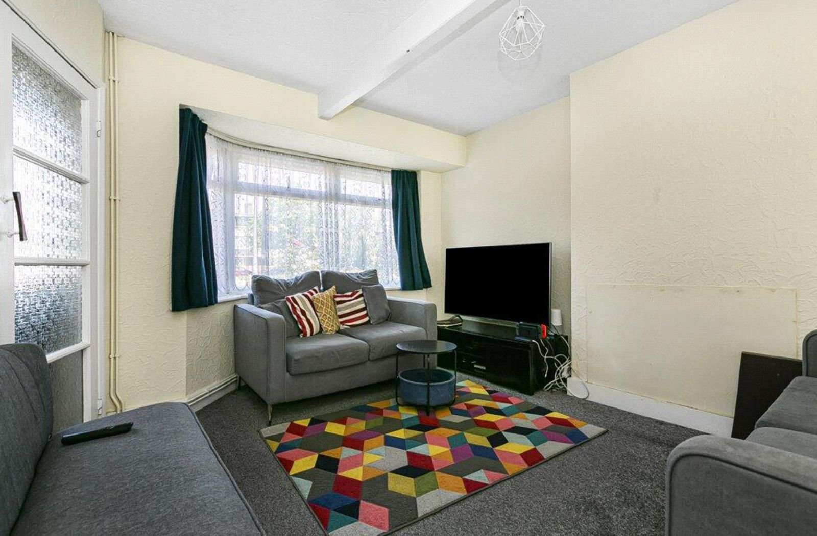2 Bed Terraced House, Hampton Road West, TW13