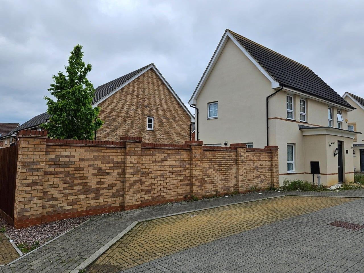 Lucius Lane, Fairfields, Milton Keynes, MK11 4AN
