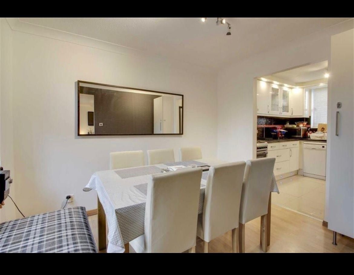 3 Bed End Terrace, Shilling Close, MK15