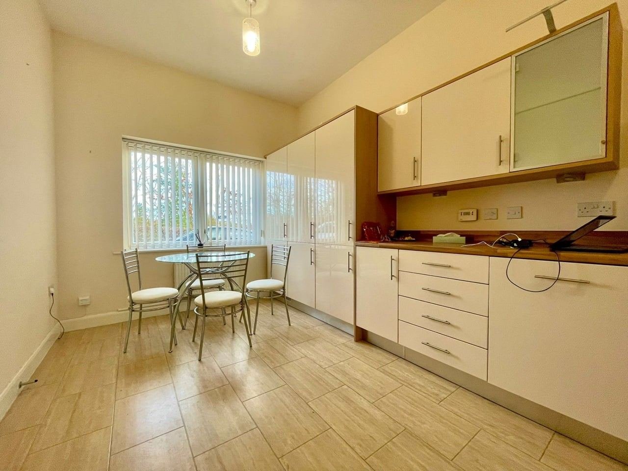 3 Bed Semi-Detached House, Carradine Crescent, MK4