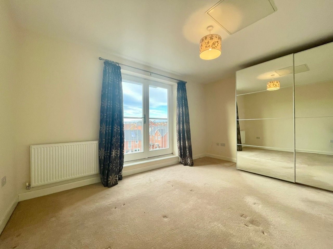 3 Bed Semi-Detached House, Carradine Crescent, MK4