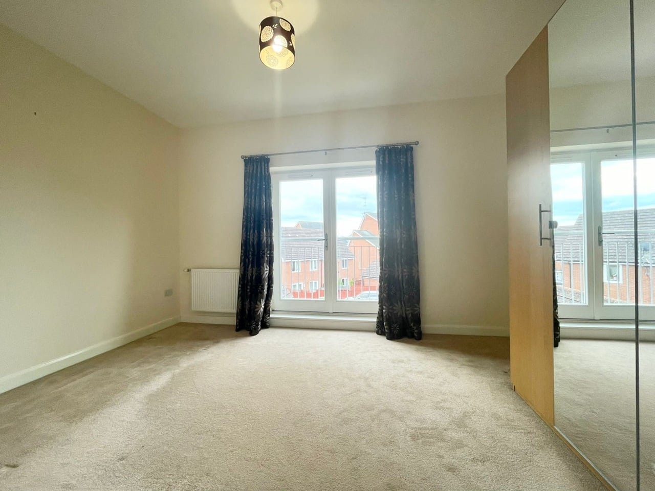 3 Bed Semi-Detached House, Carradine Crescent, MK4