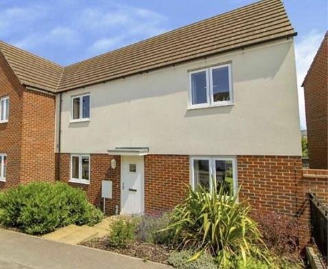 3 Bed Semi-Detached House, Lavender Hill, MK10