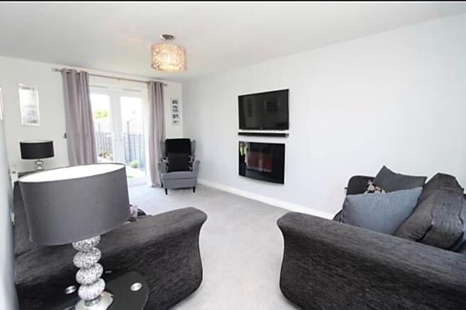 3 Bed Semi-Detached House, Lavender Hill, MK10