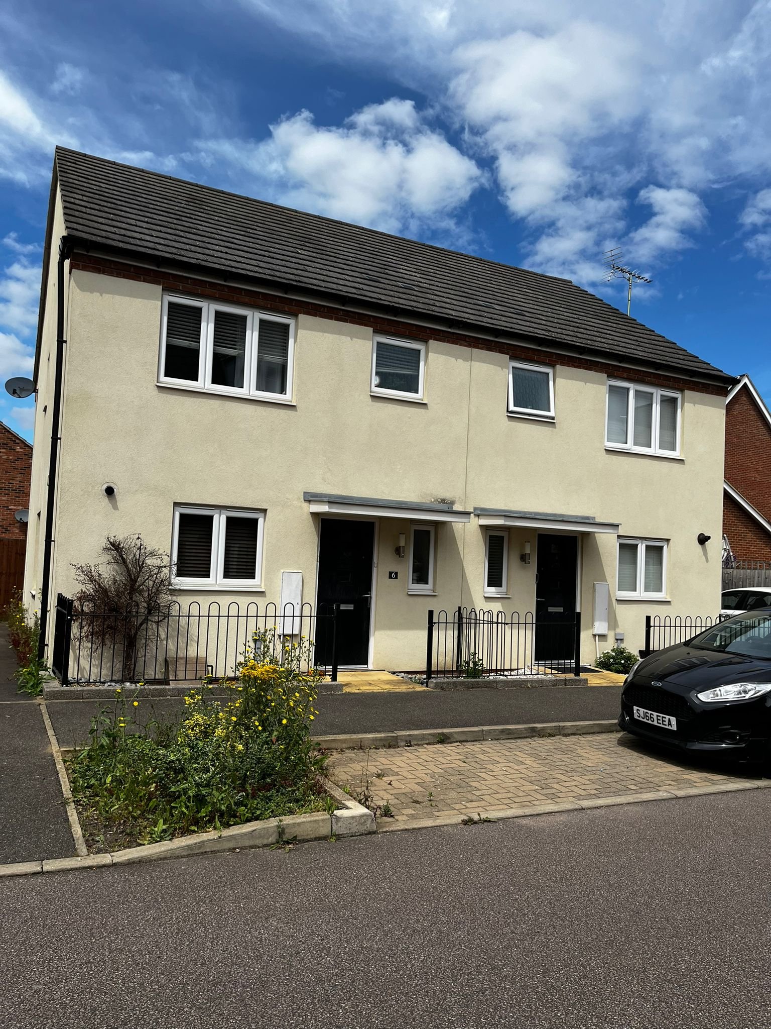 3 Bed Semi-Detached House, Marino Boulevard, MK8