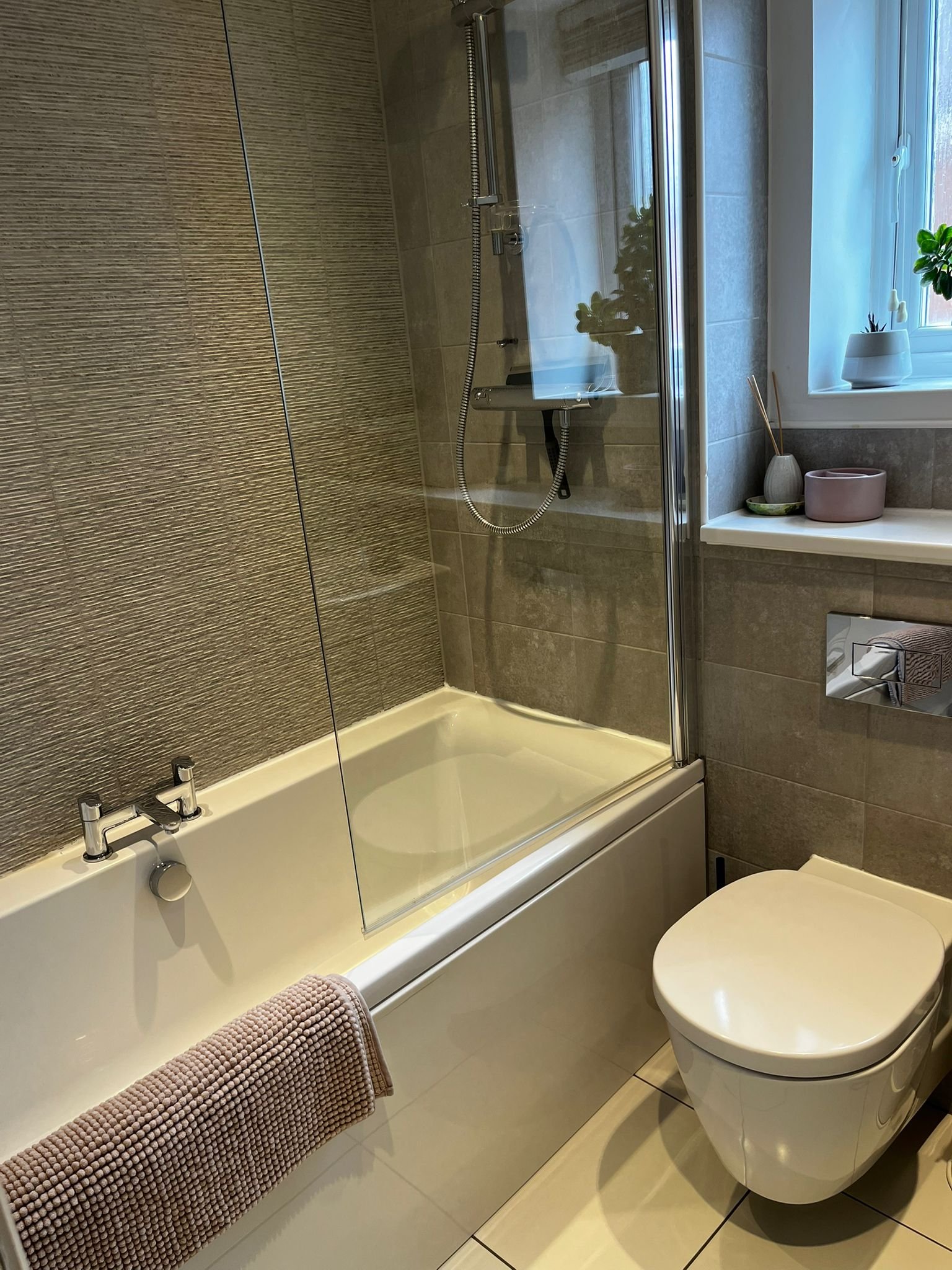 3 Bed Semi-Detached House, Marino Boulevard, MK8