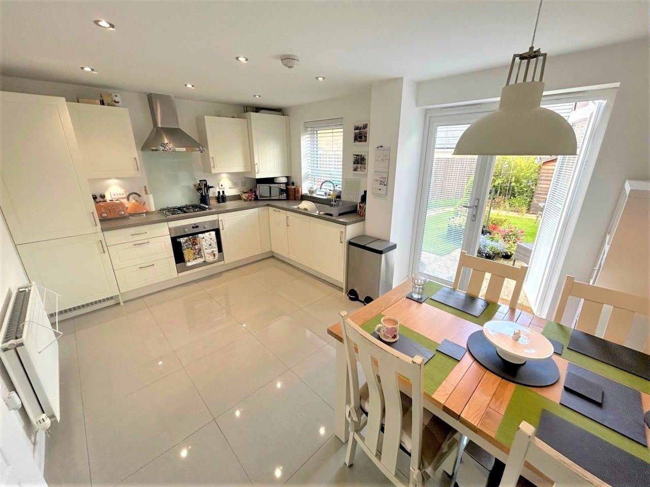 3 Bed Semi-Detached House, Torrington Drive, MK10