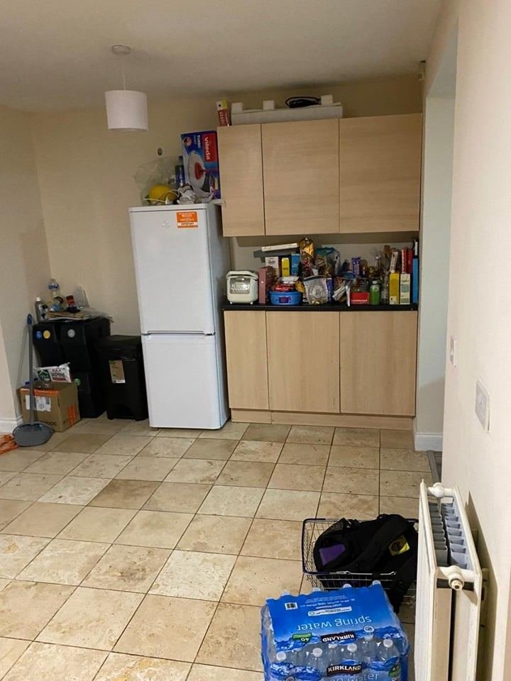 3 Bed Semi-Detached House, Warwick Avenue, MK10