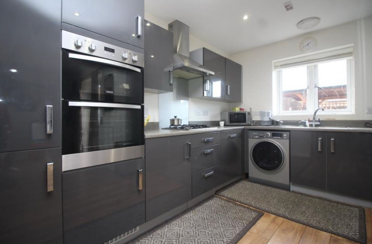 3 Bed Terraced House, Fen St, MK10