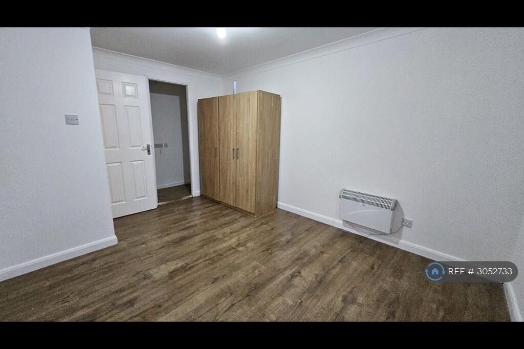 3 bedroom flat for rent in Fishermead, Milton Keynes, MK6