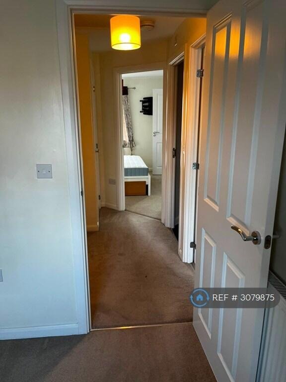3 bedroom semi-detached house for rent in Shaw Savill Way, Milton Keynes, MK10