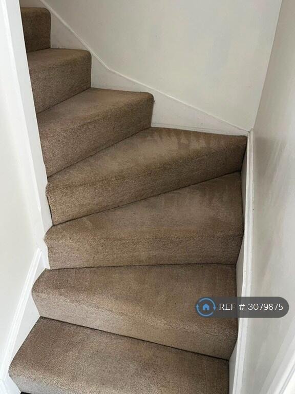 3 bedroom semi-detached house for rent in Shaw Savill Way, Milton Keynes, MK10