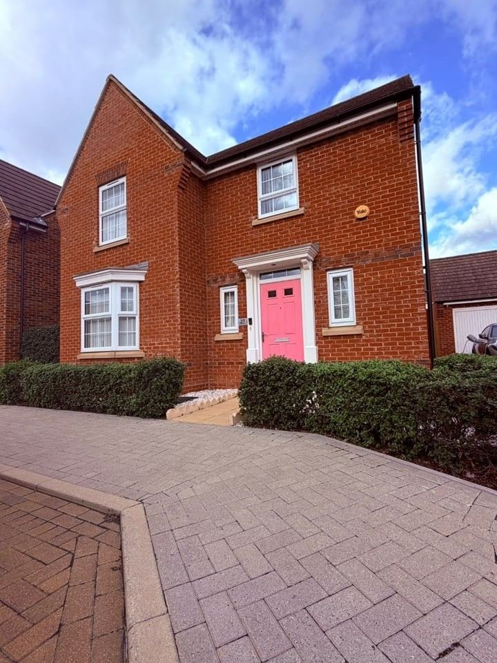 4 Bed Detached House, Lamport Crescent, MK10