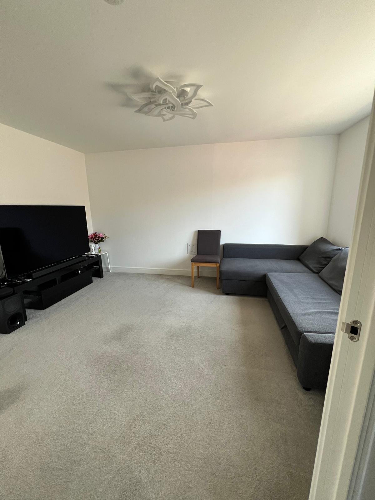 4 Bed Semi-Detached House, Atkins Way, HP22