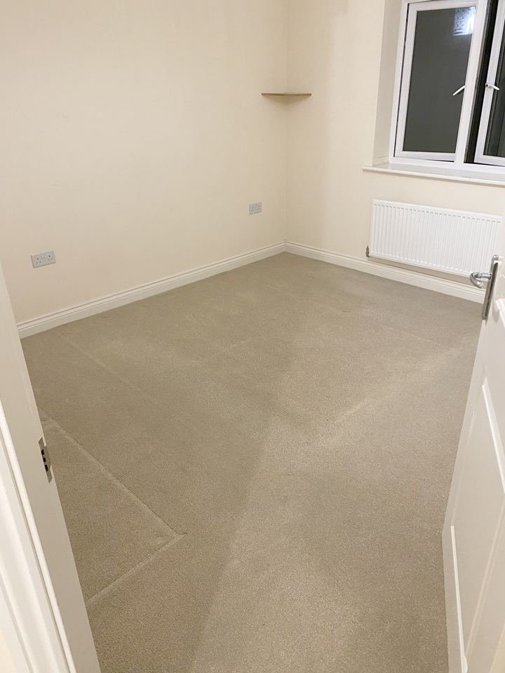 4 Bed Semi-Detached House, Bluebell Gardens, MK10
