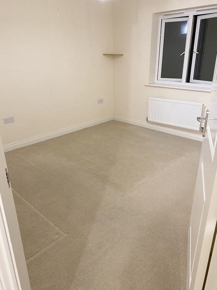 4 Bed Semi-Detached House, Bluebell Gardens, MK10