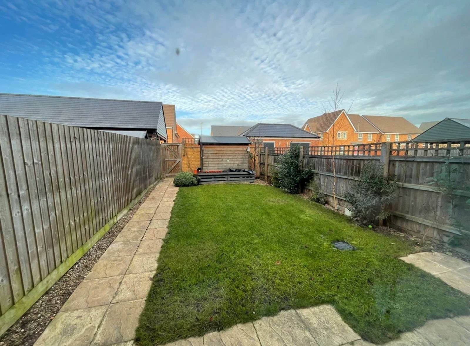 4 Bed Terraced House, Countess Way, MK10