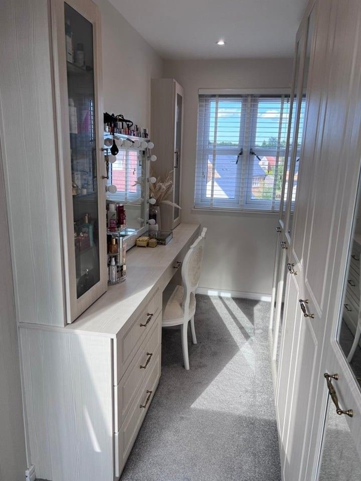 5 Bed Detached House, Ivernia Avenue, MK10