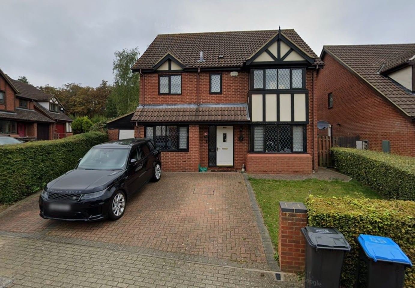 5 Bed Detached House, Paxton Crescent, MK5